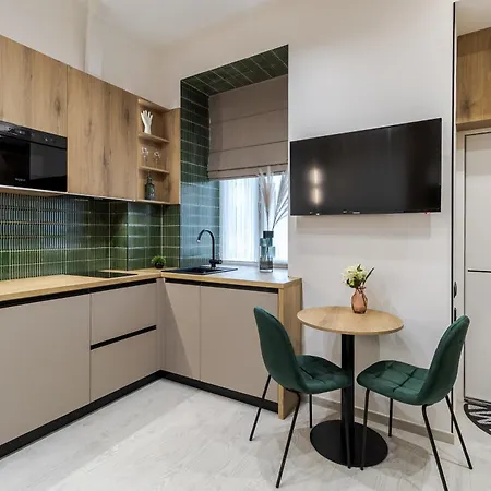 Leogrand On Rymlyanyna 6-2 Apartment *