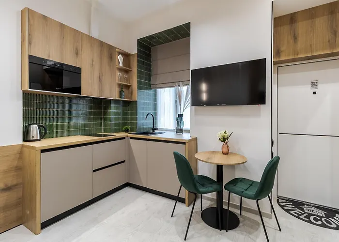 Leogrand On Rymlyanyna 6-2 Apartmán *